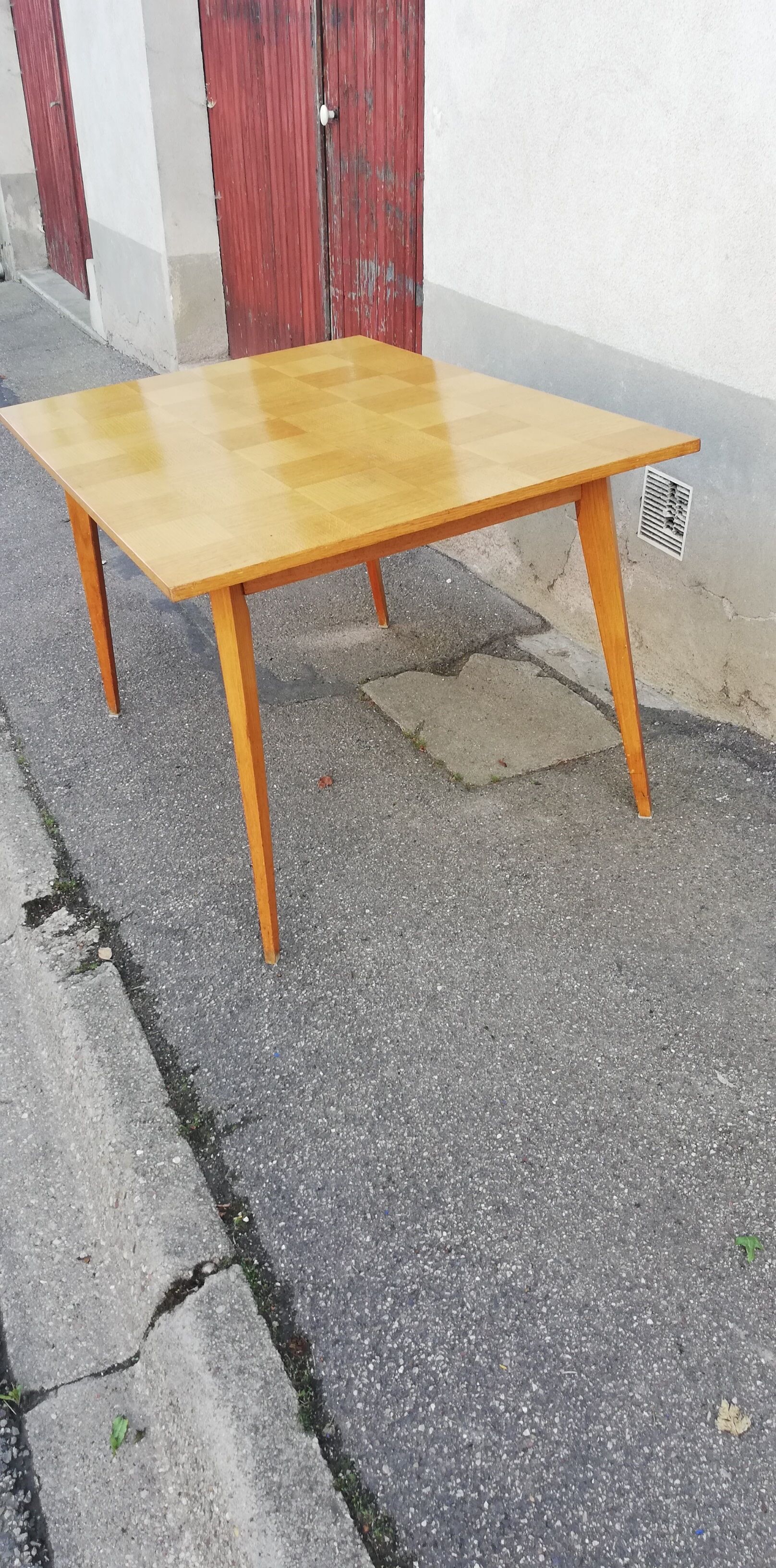 Vintage table compass legs