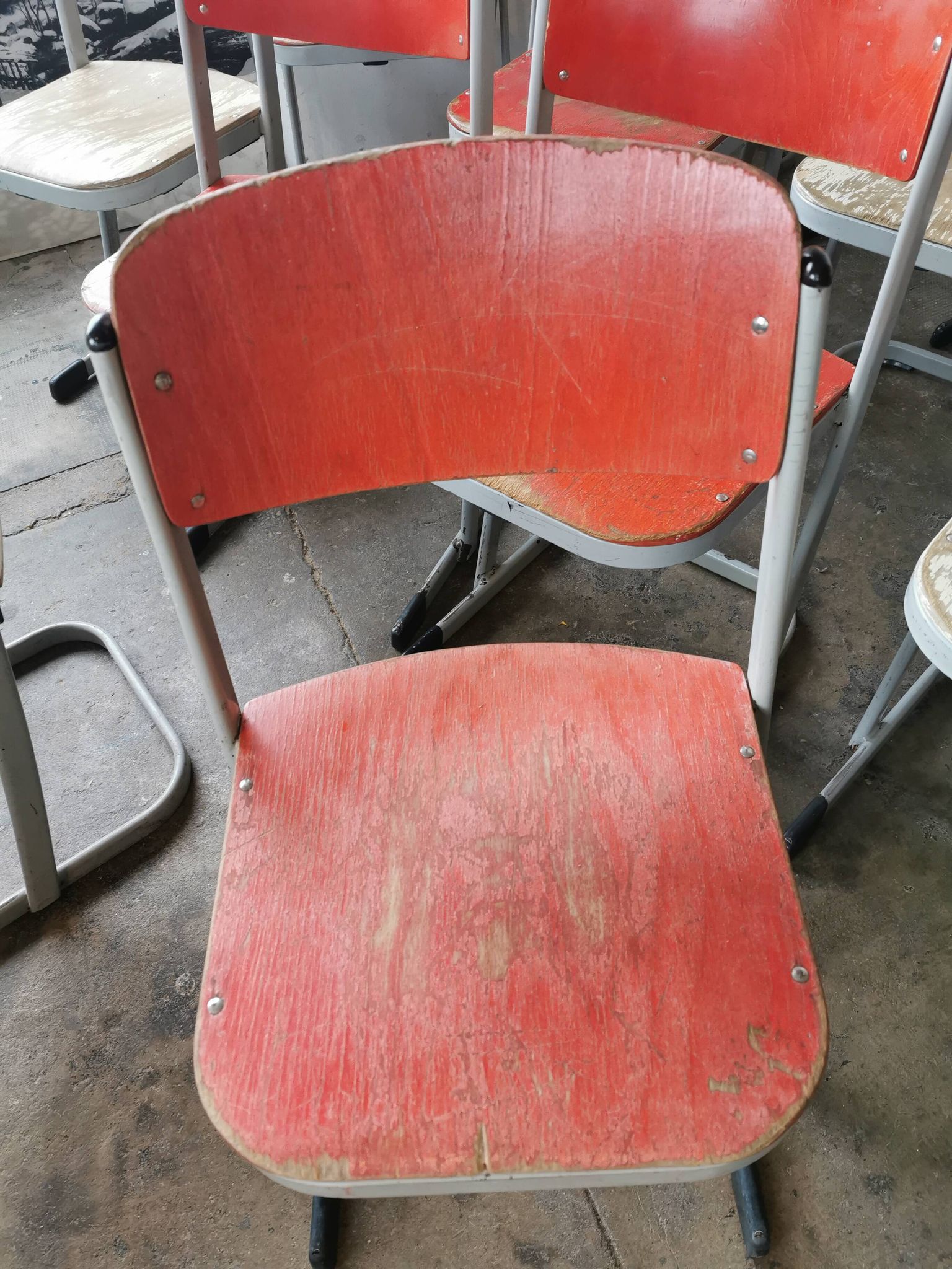 Set of 14 vintage stackable chairs