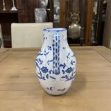 Small blue white asian vase