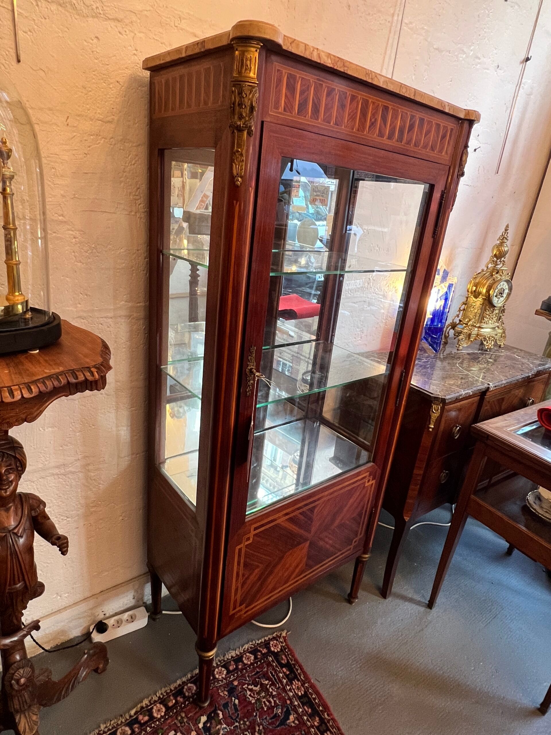 Louis XVI style display case in veneer marquetry, late 19th century