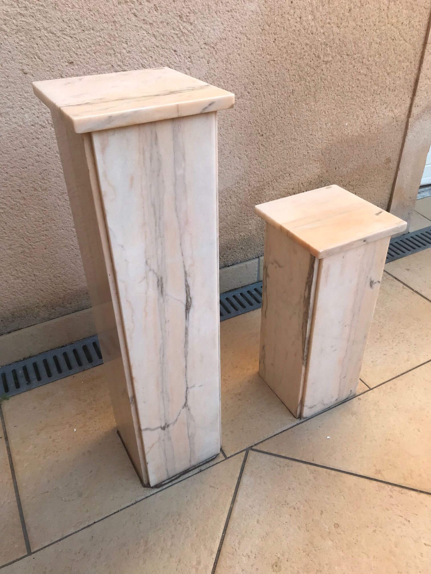 Set of 2 pink marble harnesses