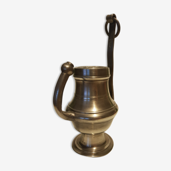 Am tin oil lamp