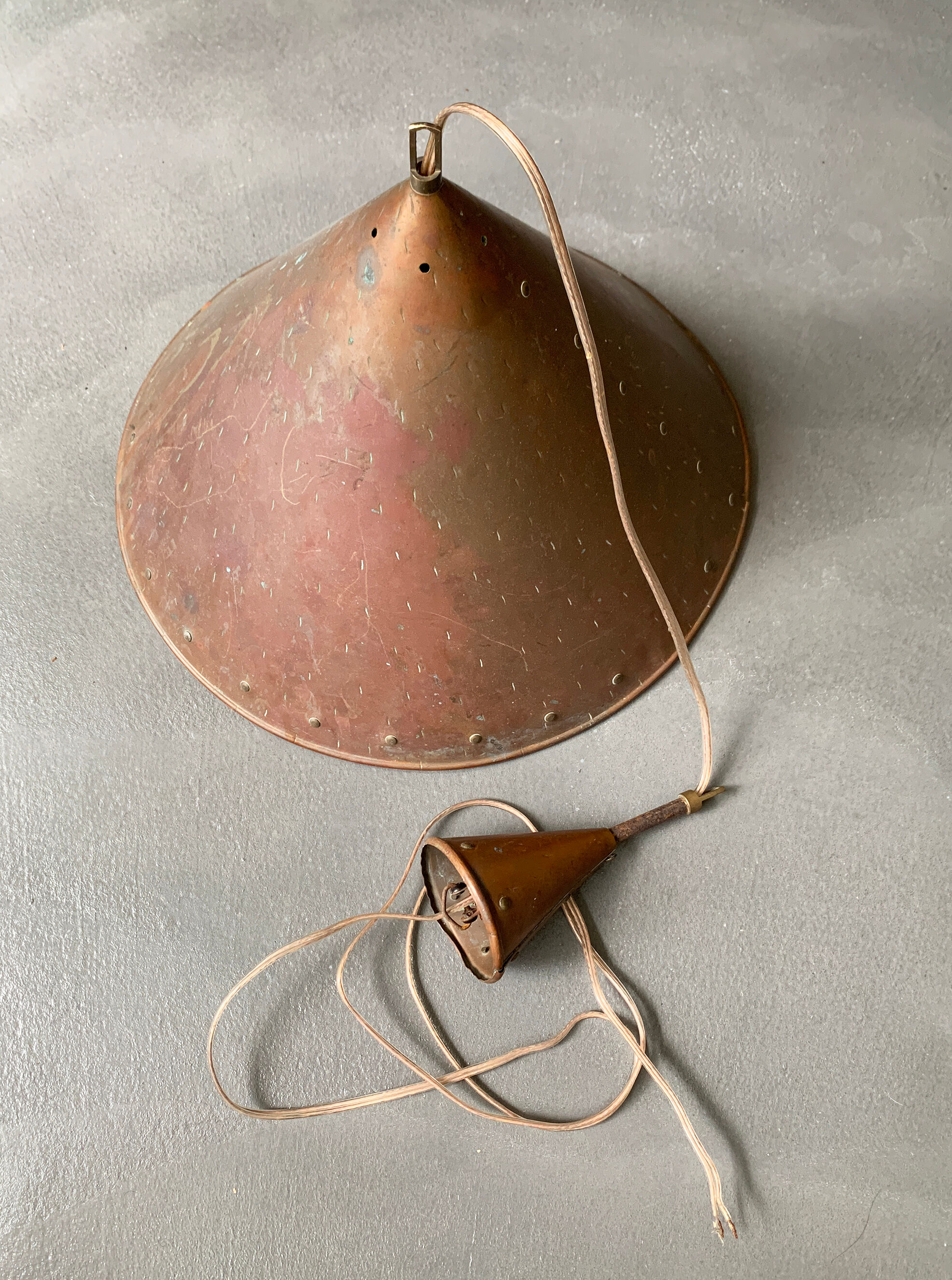 Brutalist pendant lamp, hand-hammered copper, E.S Horn Aalestrup, Denmark 1950-60