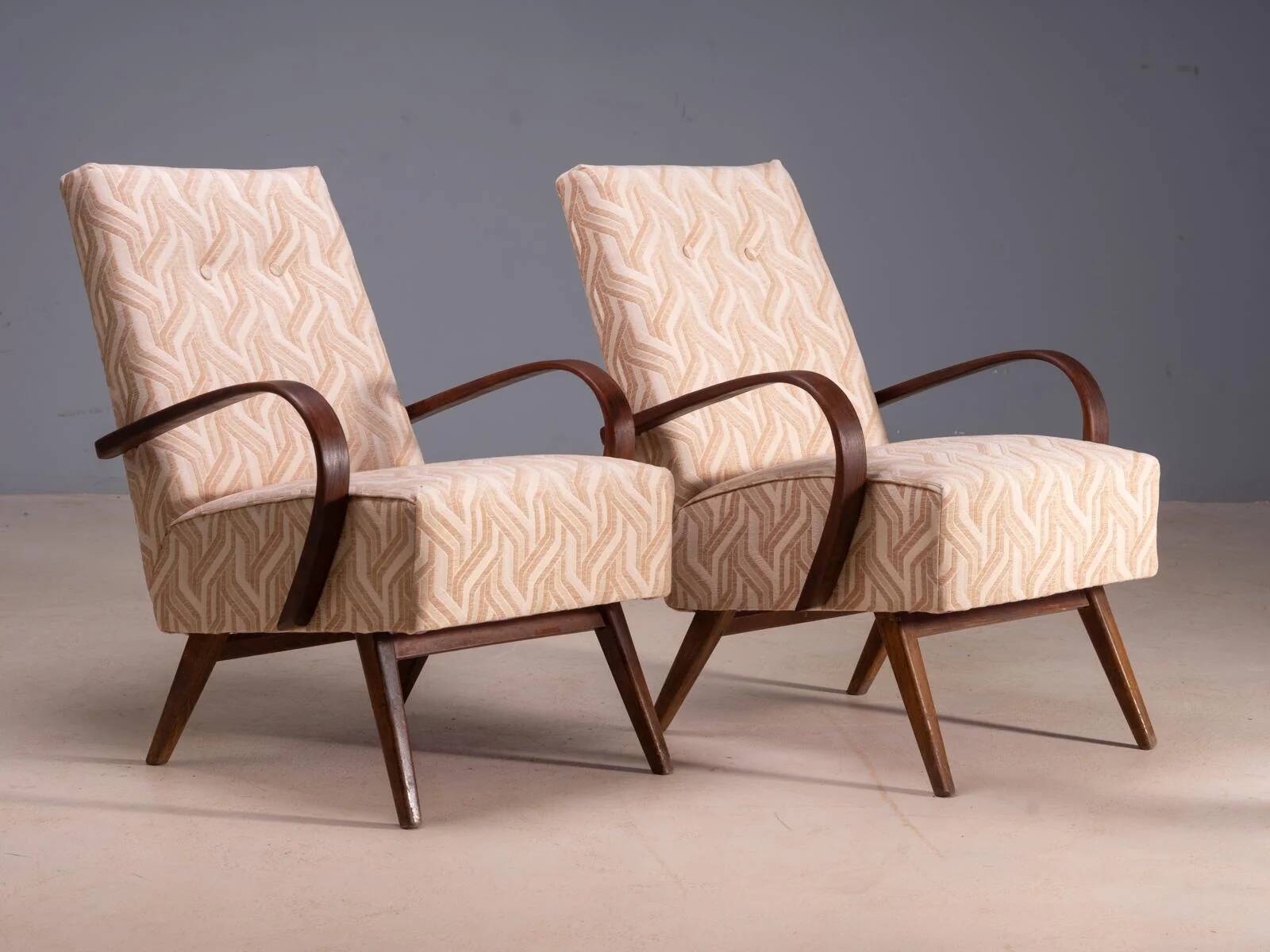 Restored bentwood armchairs by Jaroslav Šmídek, pair, Czechoslovakia, new beige patterned upholstery, 61 × 82 × 81 cm