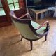Fauteuil Empire en velours vert et acajou