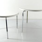 Vaza Roden 60s design tripod nesting tables