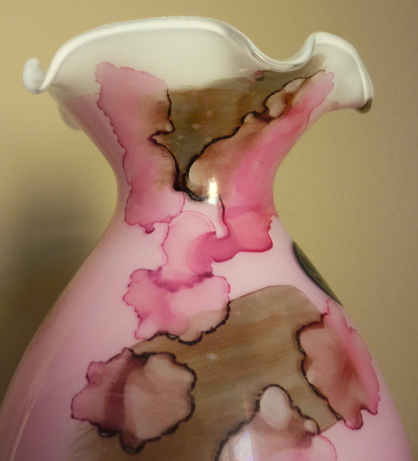 Pink vase, Murano Kristall Mery, blown glass with inclusions