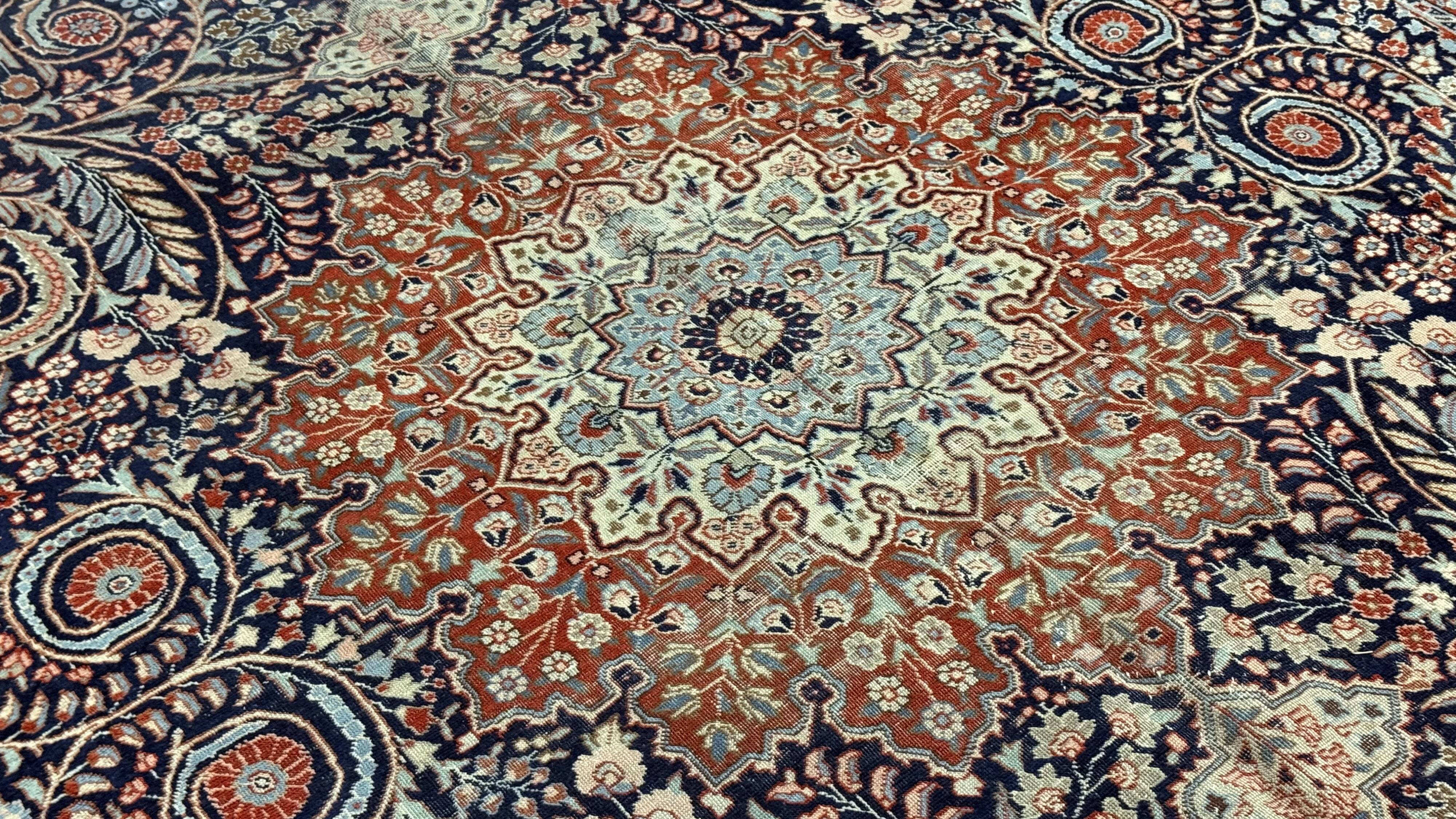Large Handmade Turkish Wool Rug, 230 x 340 cm – Luxury Floral Rug Hand-Knotted