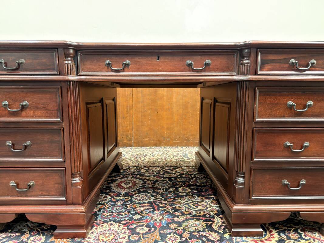 Bureau Chesterfield classique anglais