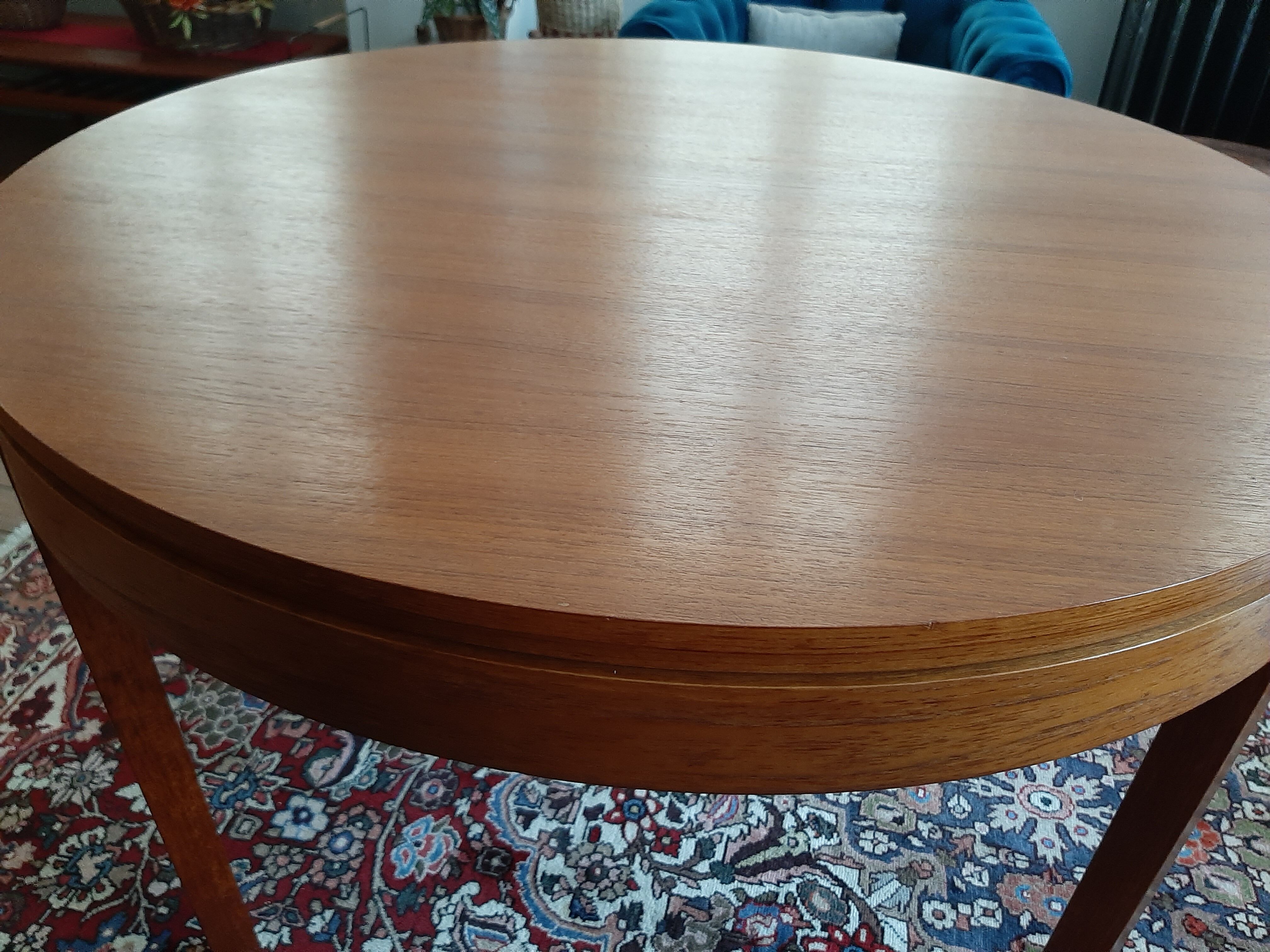 Table ronde extensible scandinave teck vintage