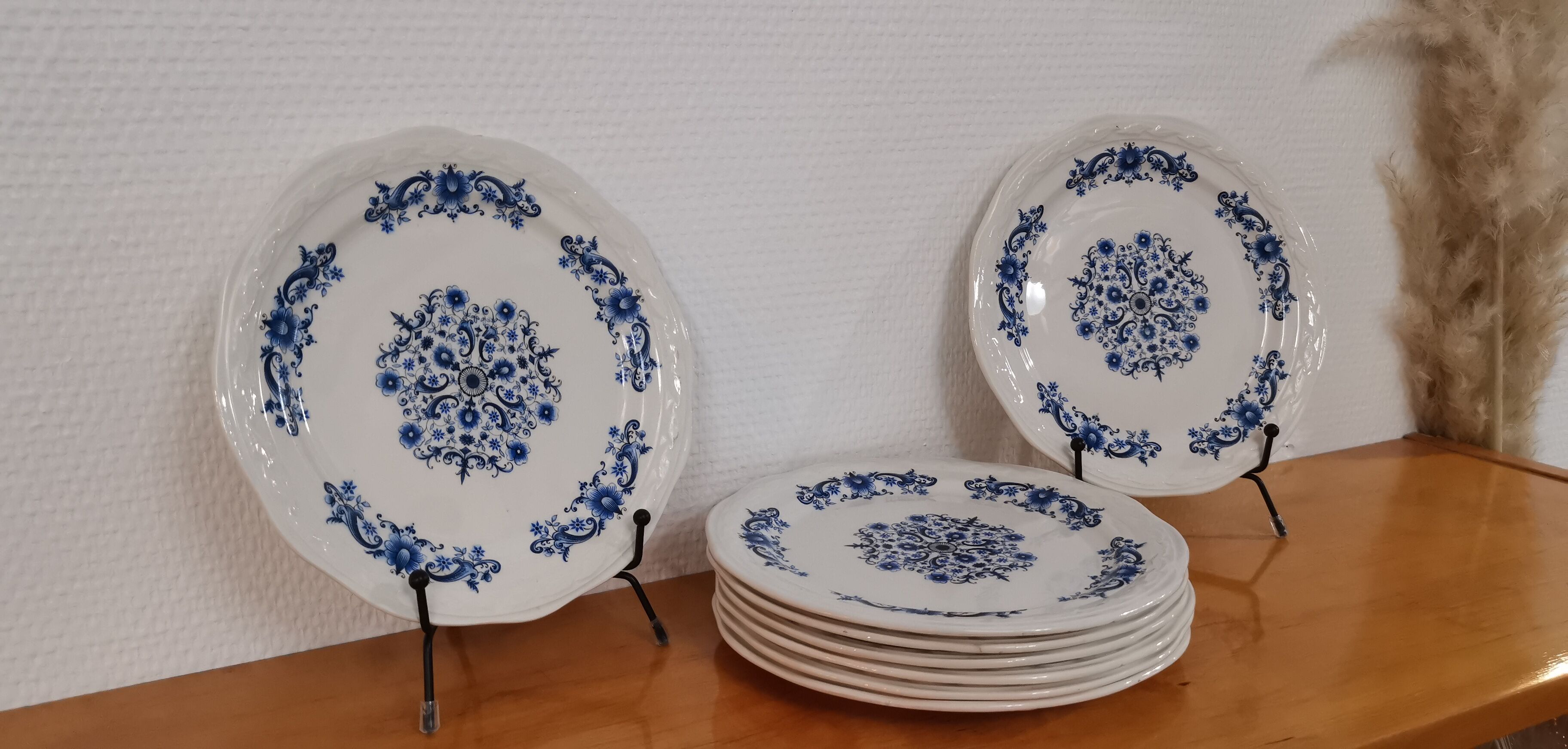 Set of 8 old dessert plates in French earthenware Moulin des Loups from the 50s