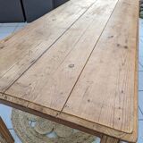 Farm table