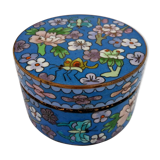 Box in partitioned enamels, china late 19th century