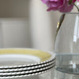 4 vintage flat plates