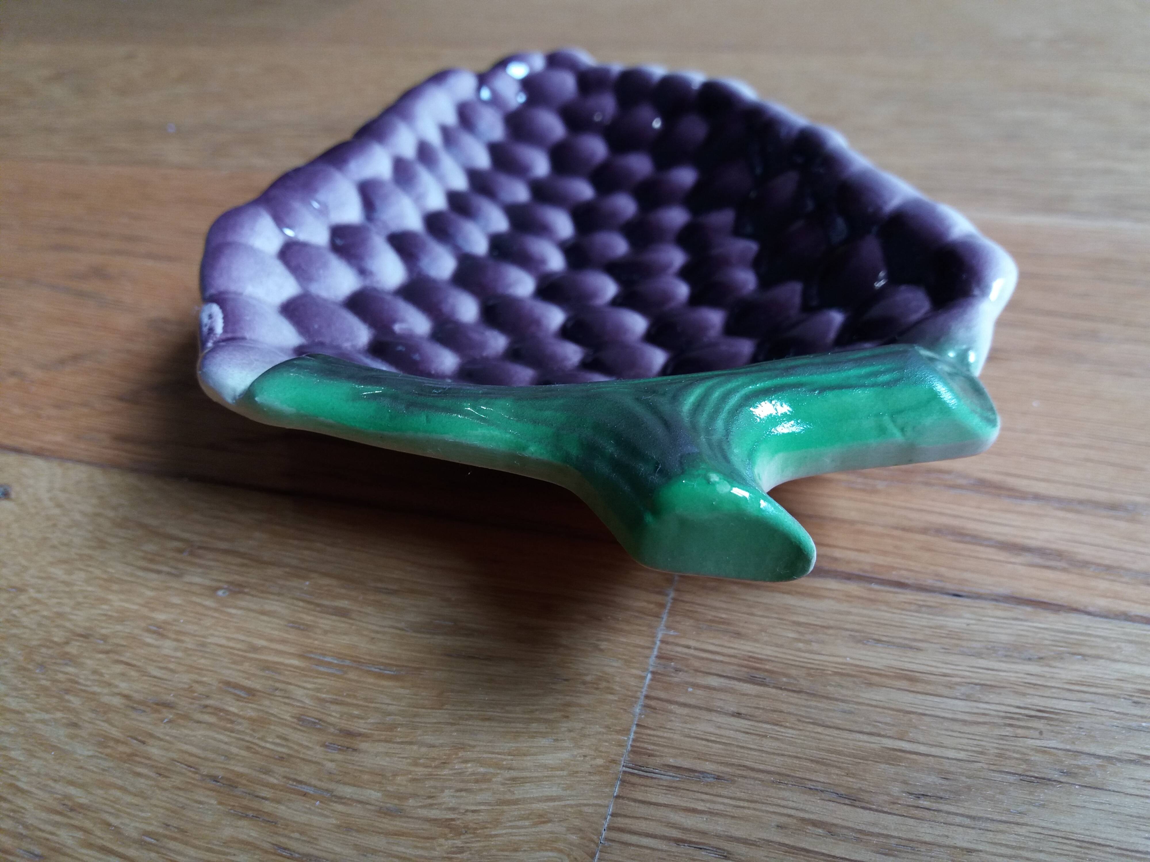 Saint Clément Lunéville grape storage cup