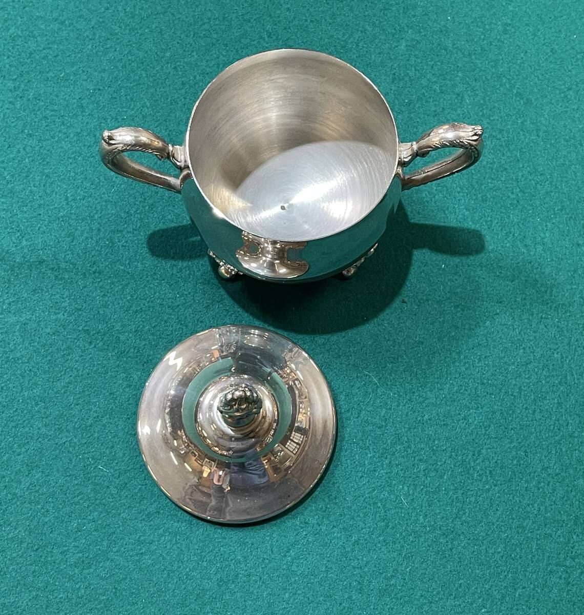 Silver-plated metal sugar bowl from England, 1950s.