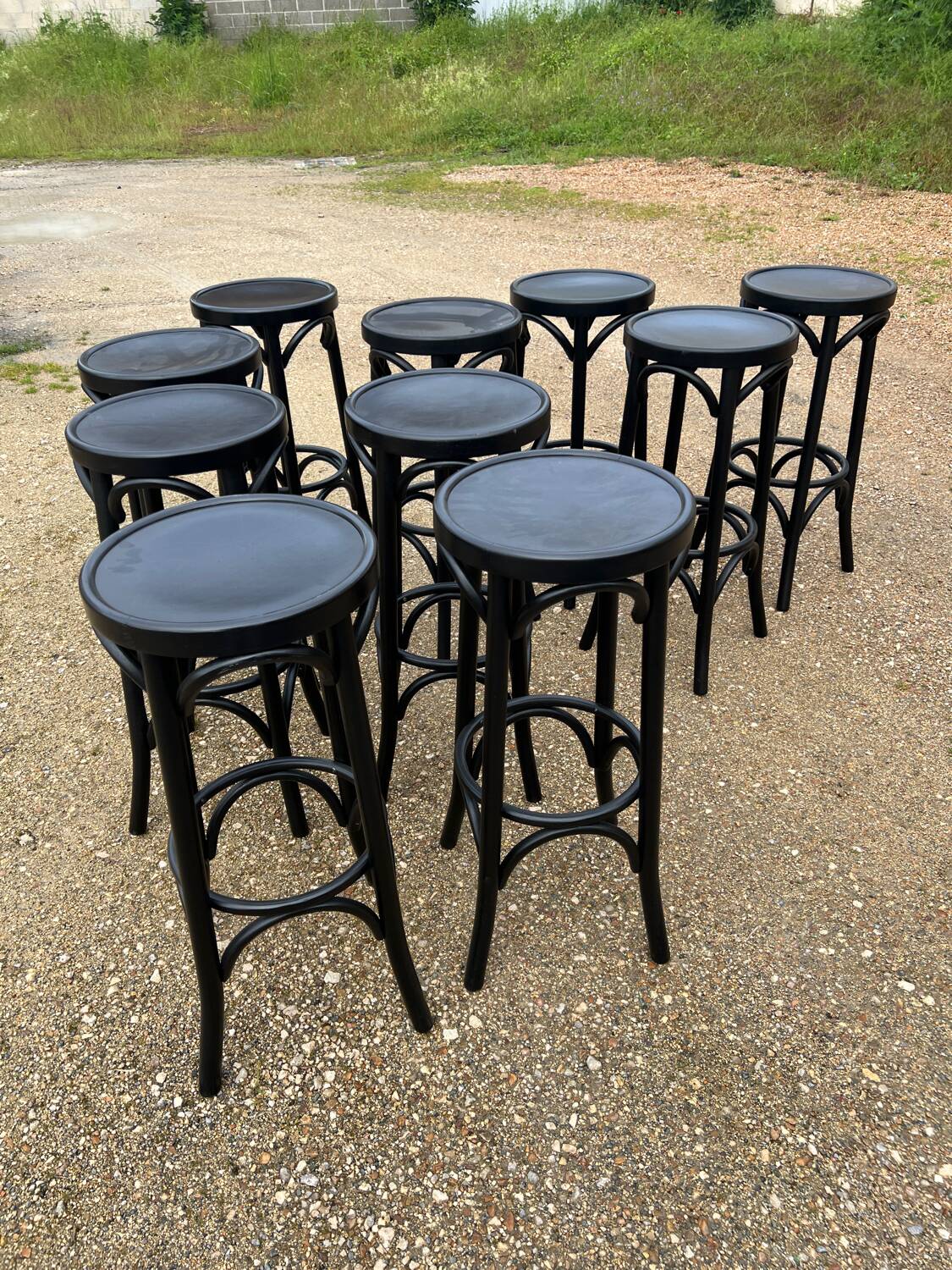 Set of 10 bar stools
