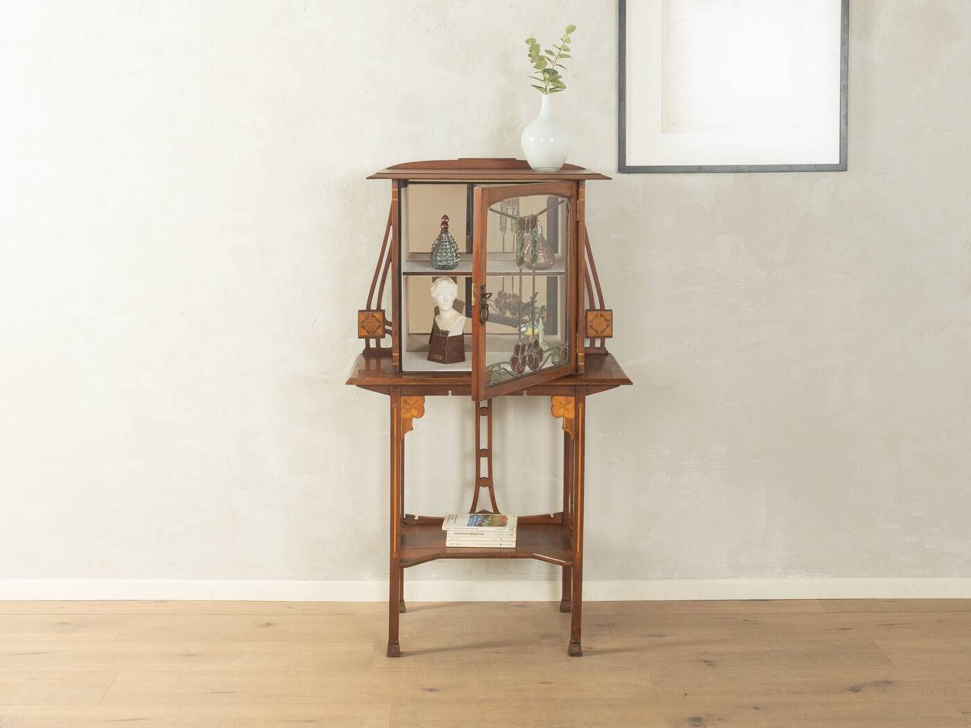 Vitrine Art Nouveau