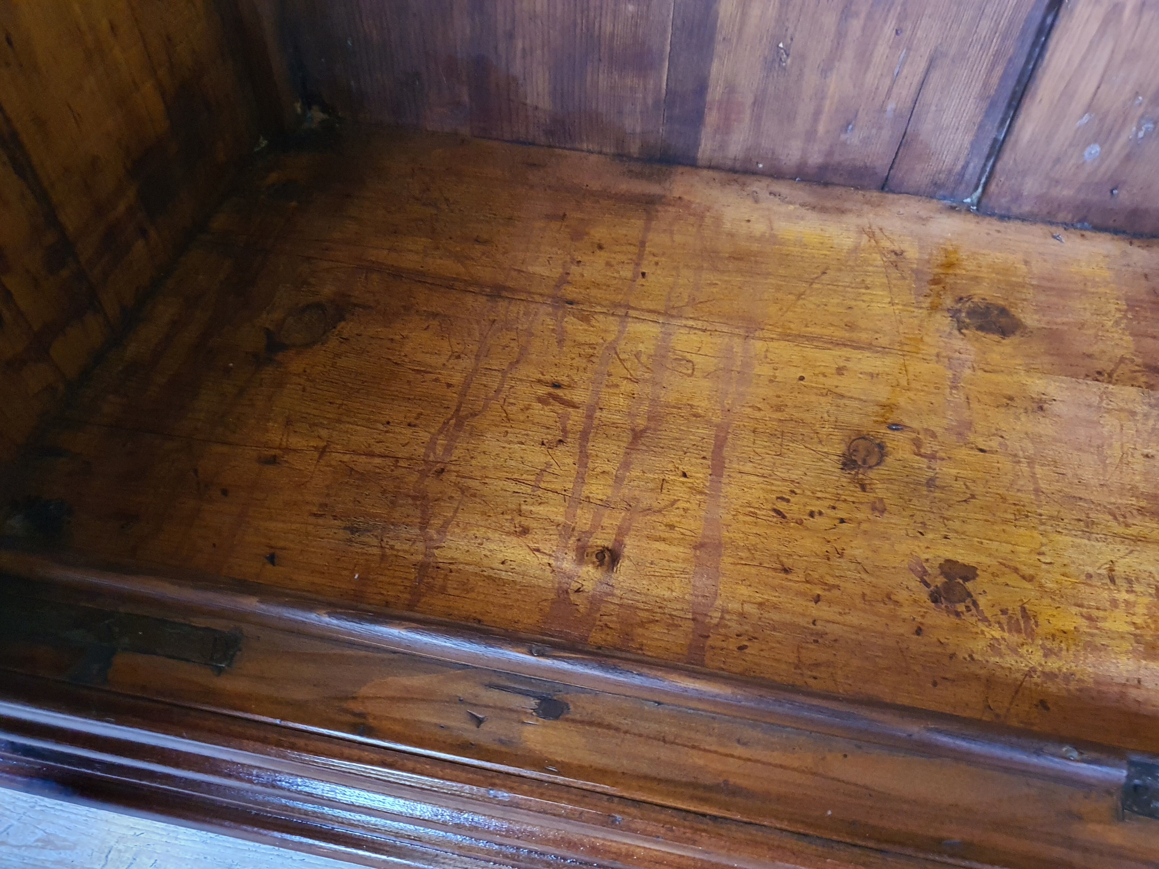 Rustic Wardrobe in Fir with Curtains