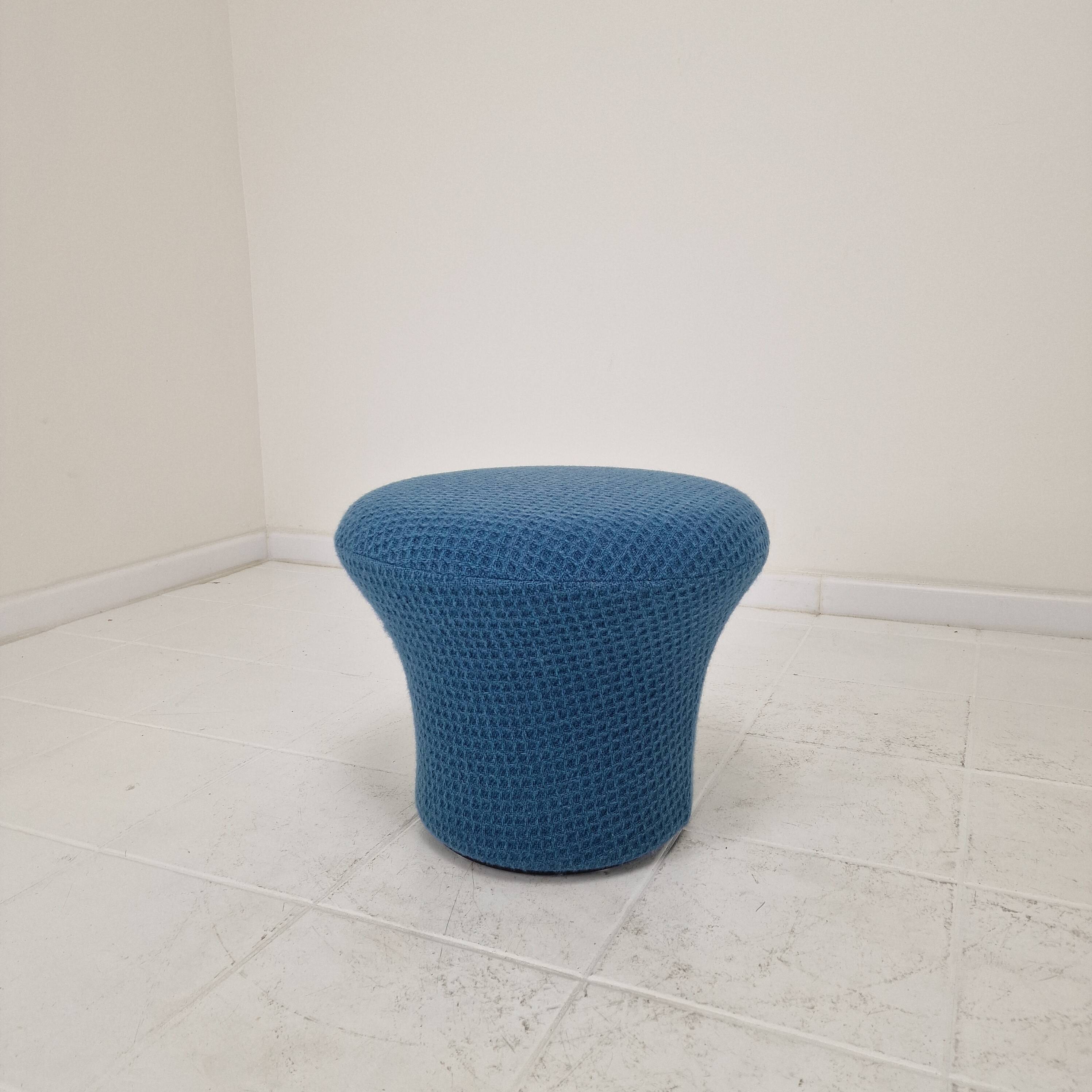 "Mushroom" Ottoman or Poof (Model F560) by Pierre Paulin for Artifort