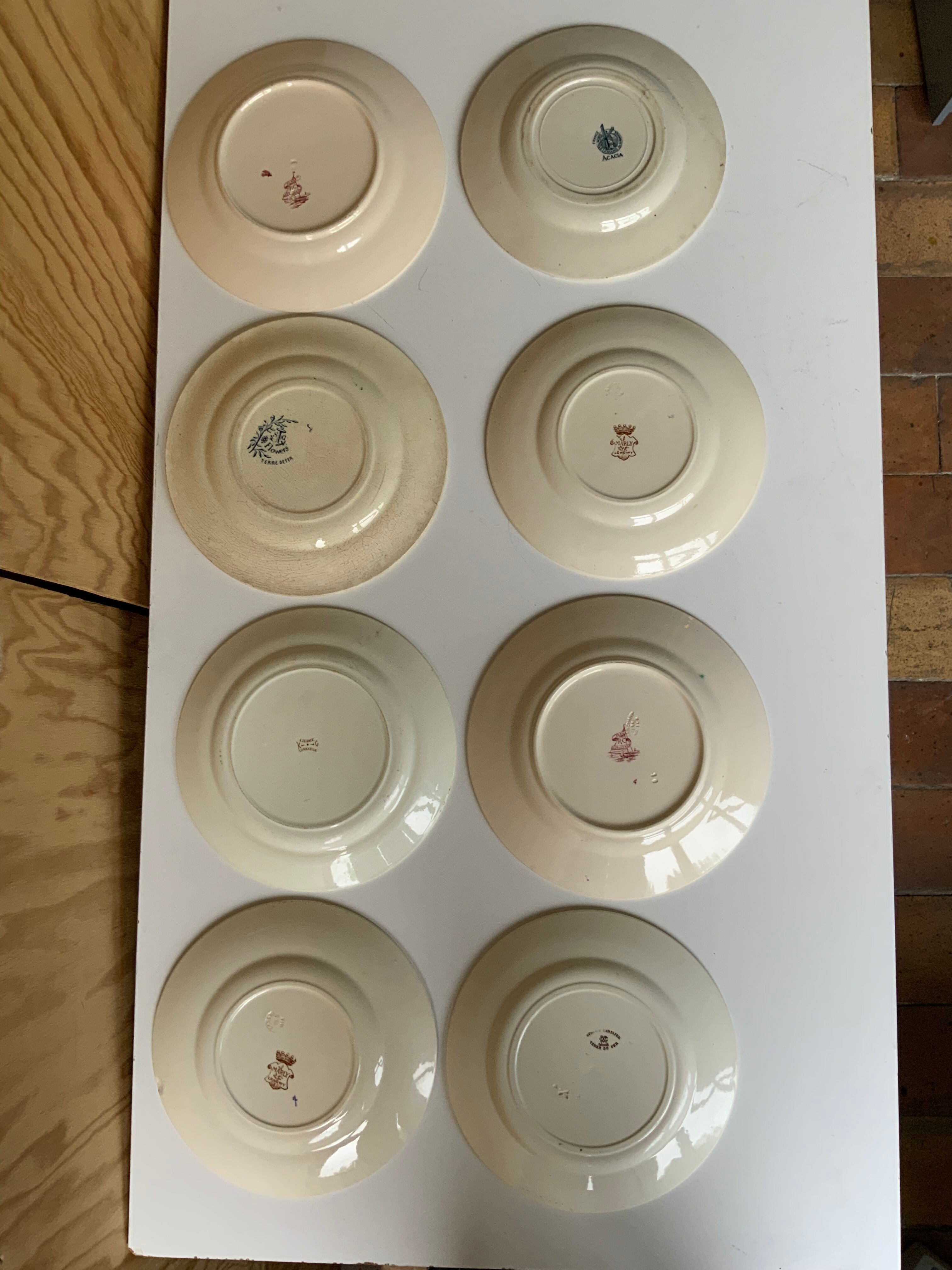 8 Terre de Fer plates