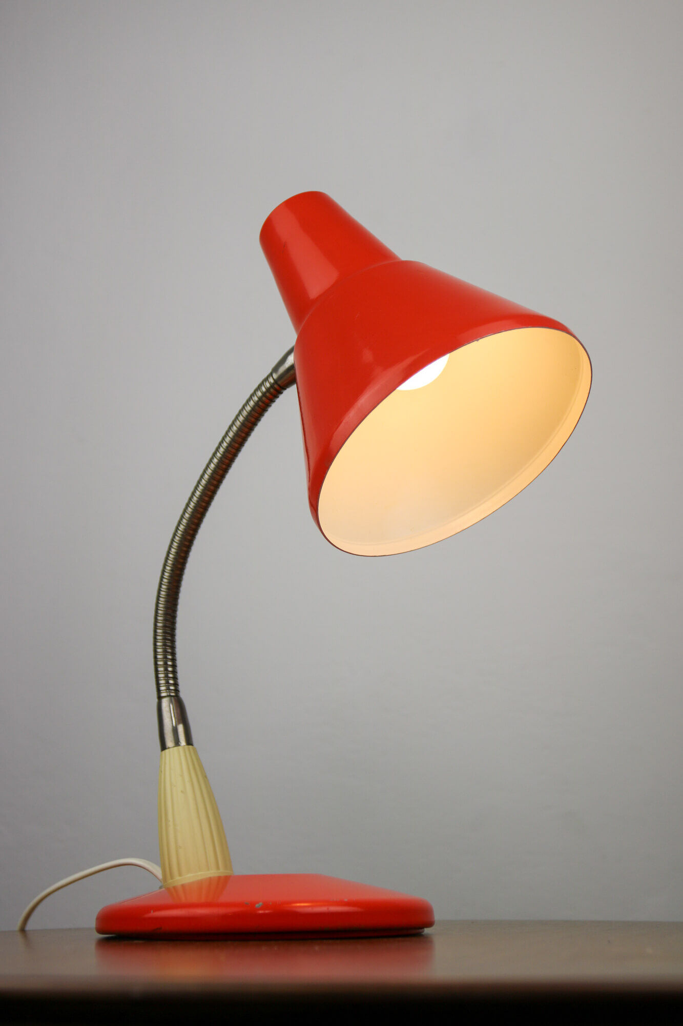 Adjustable Desk Lamp in Orange Painted Metal and Chrome-Plated Spiral Arm, 1970s