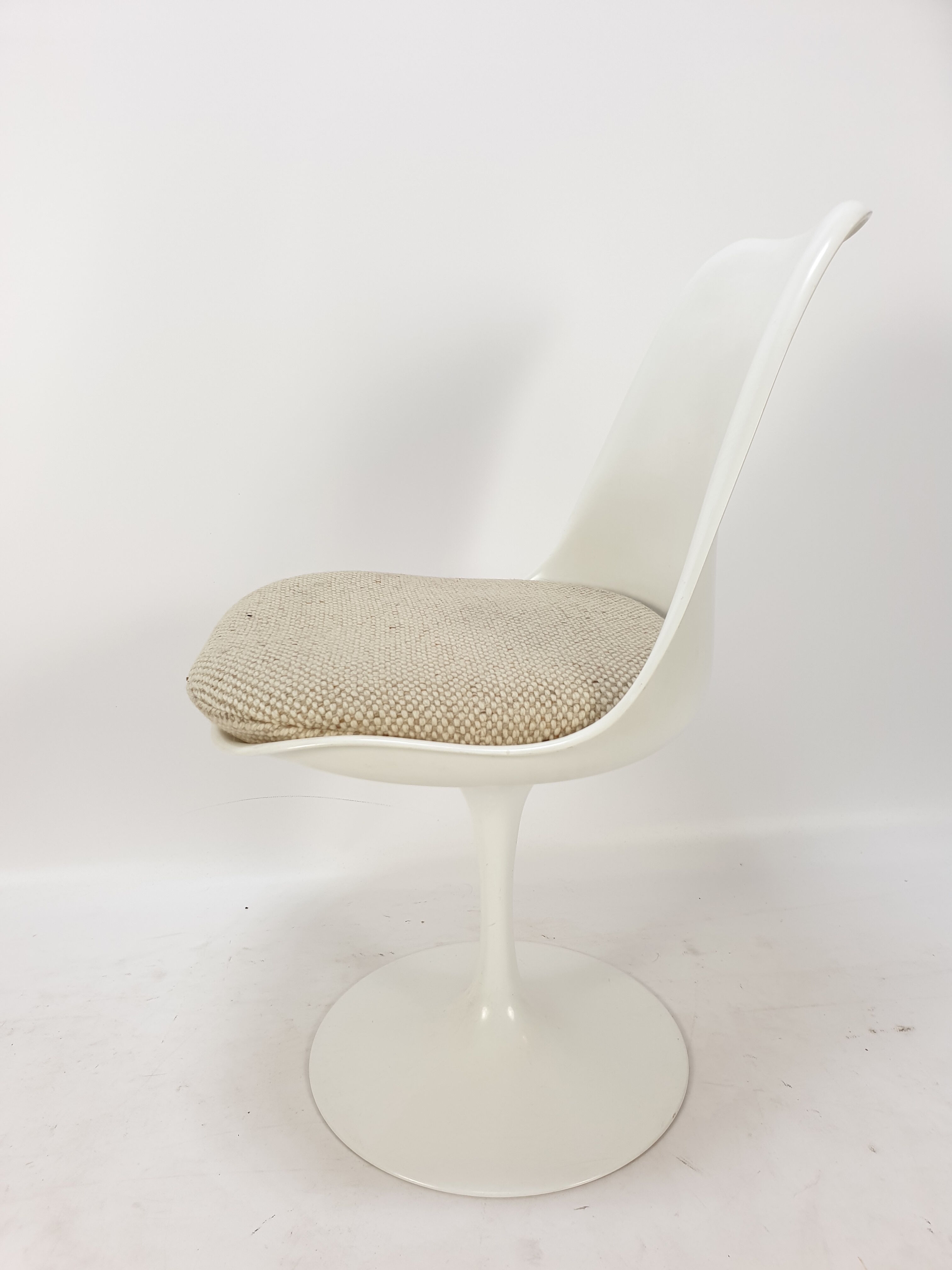 Tulip dining set by Eero Saarinen for Knoll, 1960