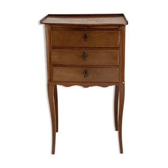 Chevet en merisier style Louis XV à pieds cambrés