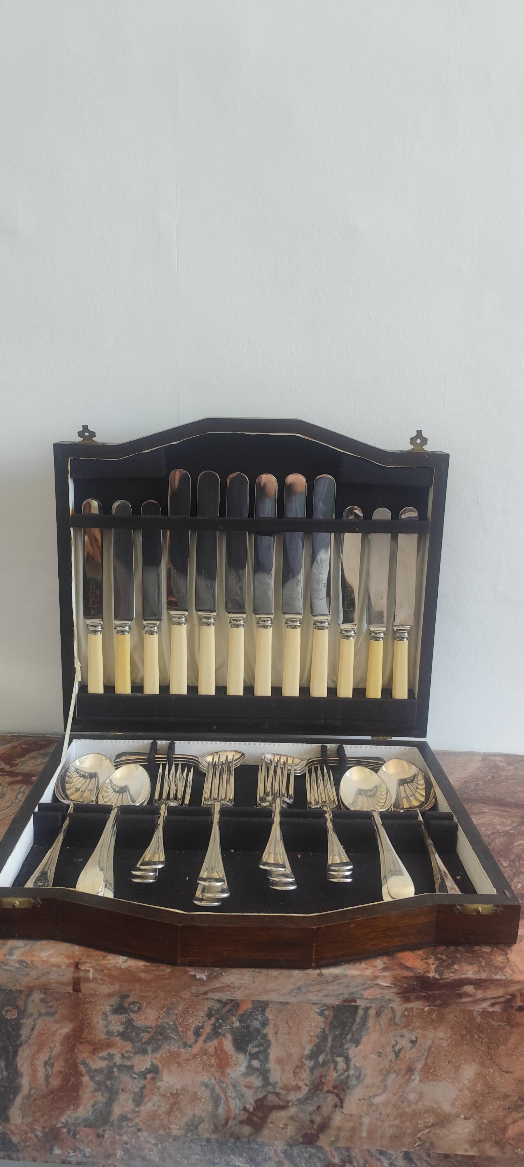 Corona Sheffield Stainless Steel Cutlery Set, 38 Pieces, Cream Bone-Effect