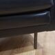 Fauteuil en skaï noir, années 1960