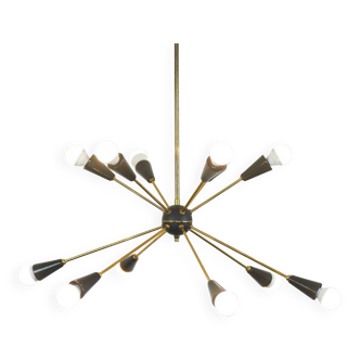 Lampadario Sputnik con 10 punti luce – Ottone e coni nero opaco, Italia, an