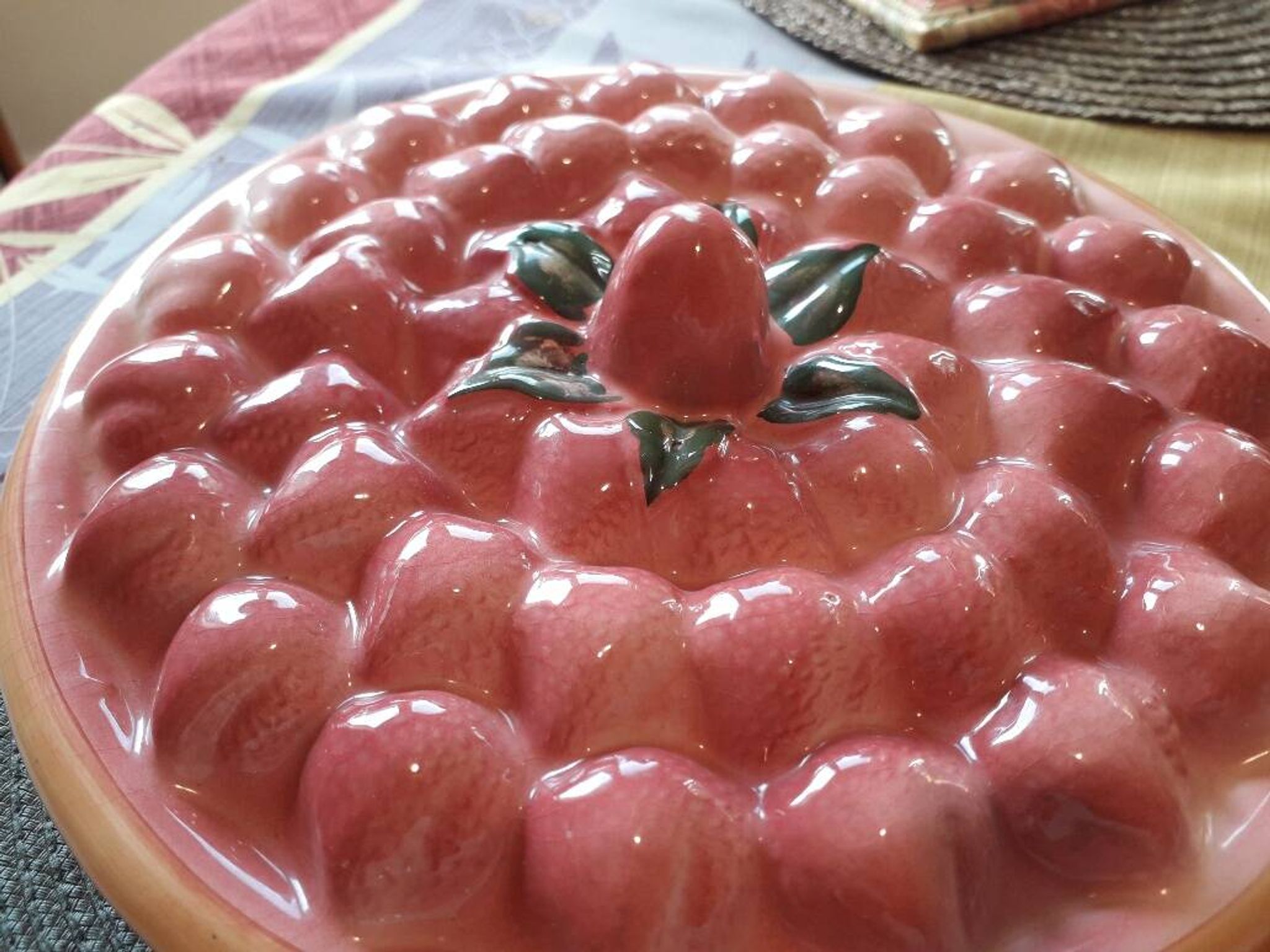 Vintage dessert plate in glazed ceramic with strawberry design, 1950s-1970s.