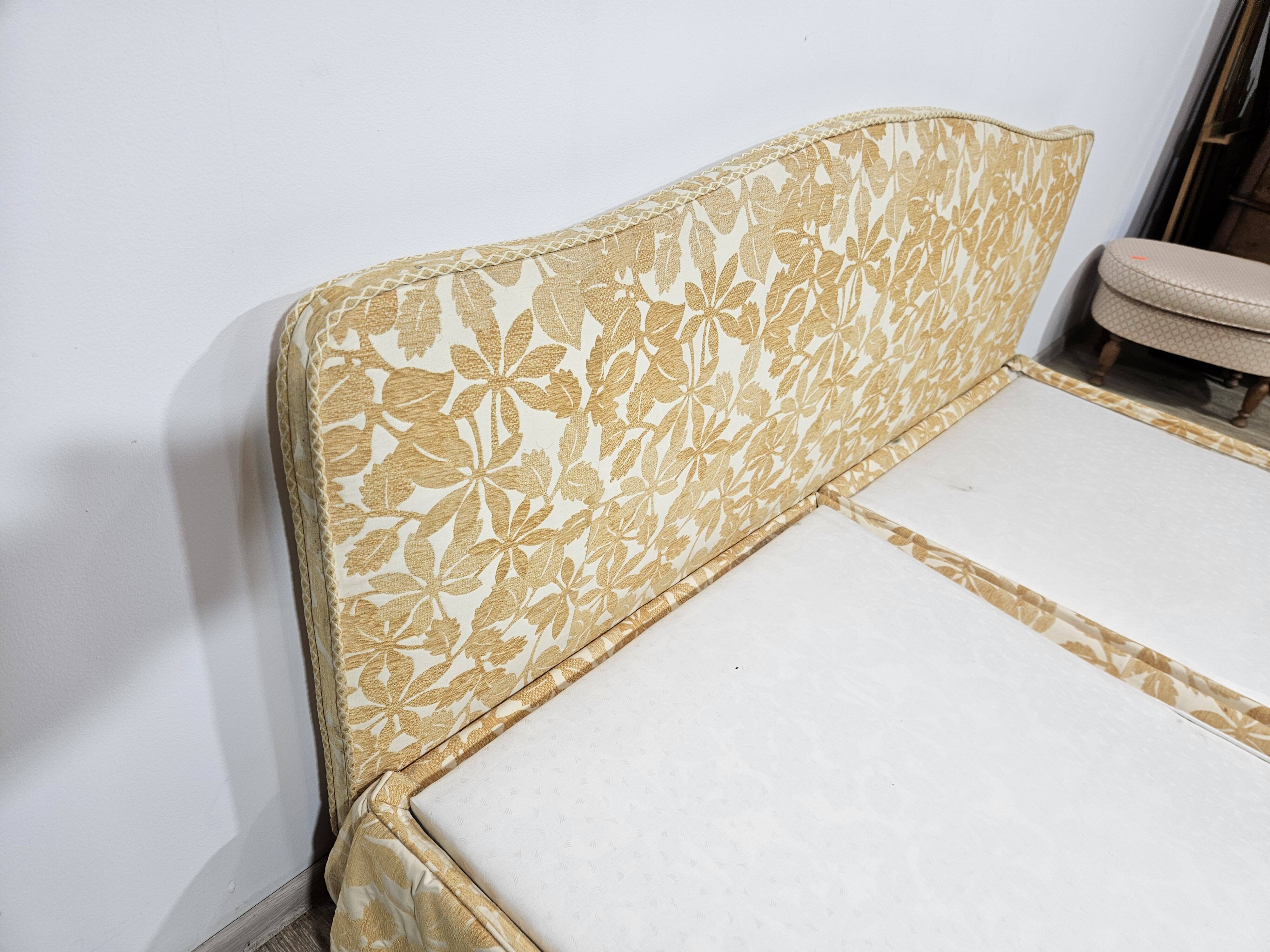 Exclusive Dual electric bed 200 cm x 200 cm - Vintage Gold 1970s.