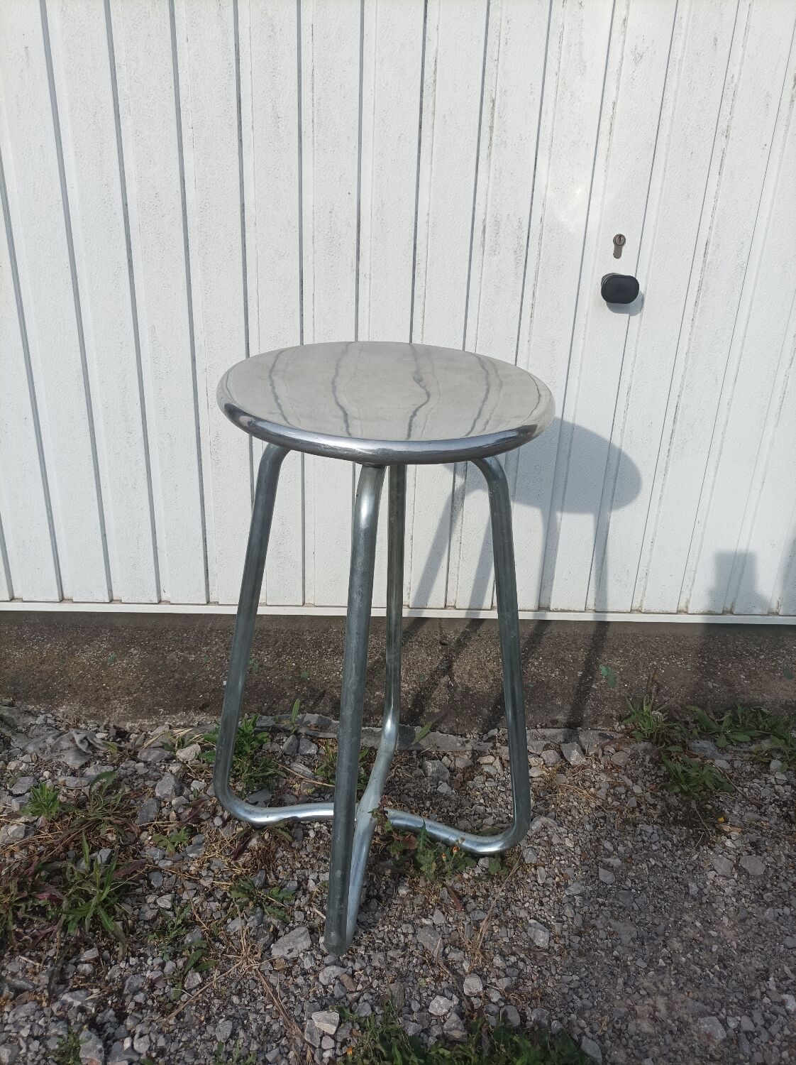 Pair of stools Habitat in cast aluminum 1980 vintage