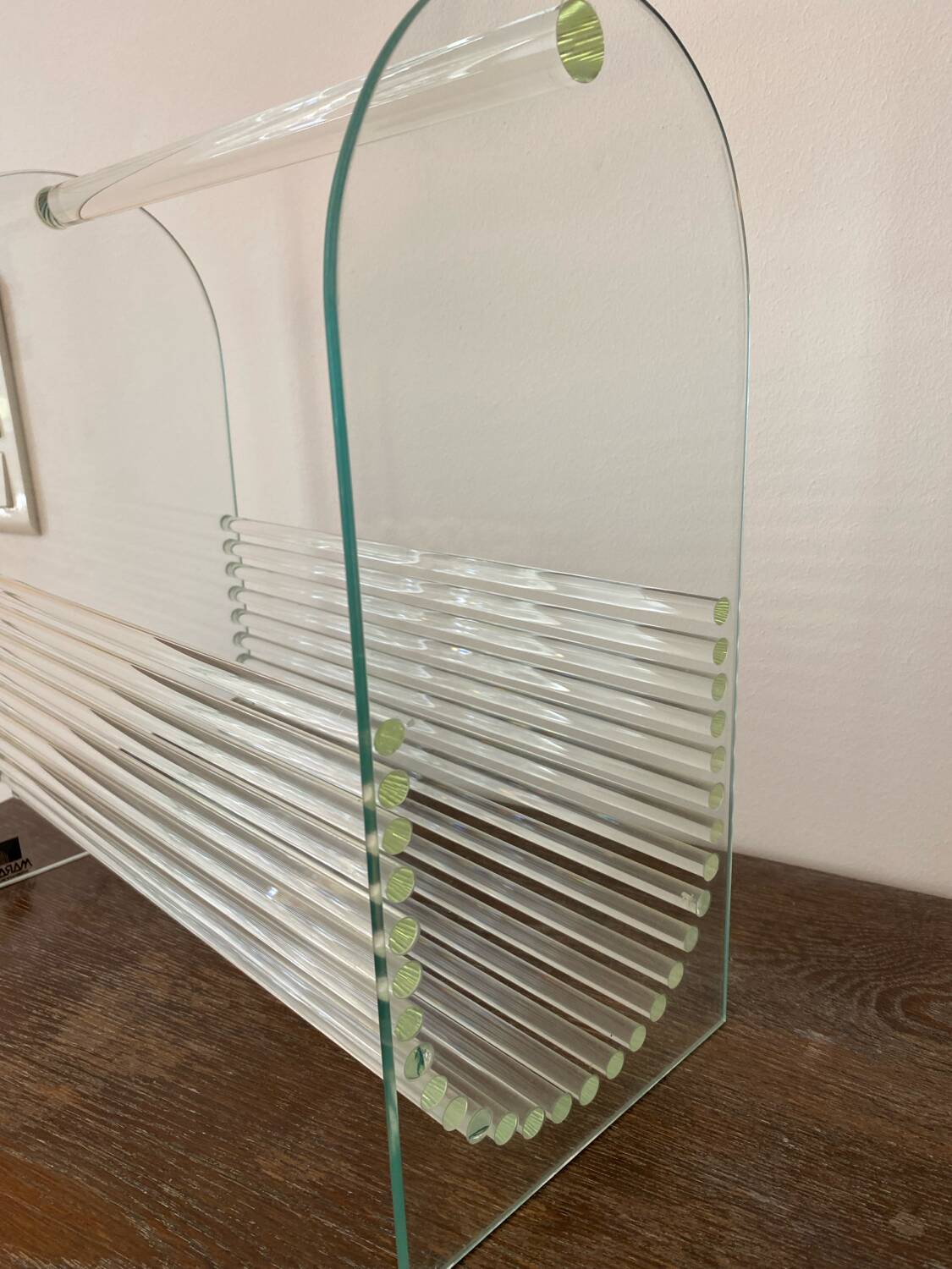 Marais International magazine rack