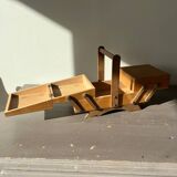 Wooden sewing box - worker