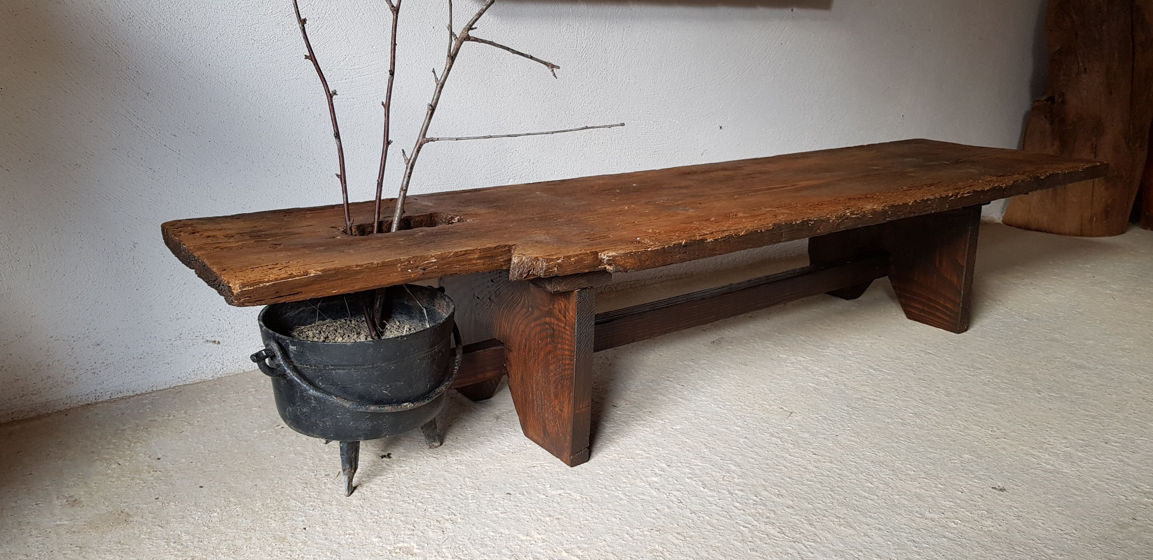 Coffee table wabi sabi