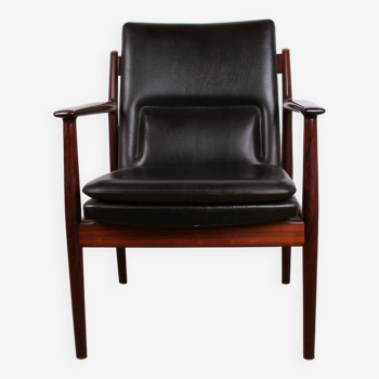 Large Danish Armchair in Rosewood and Leather, model 431 by Arne Vodder for Sibast.