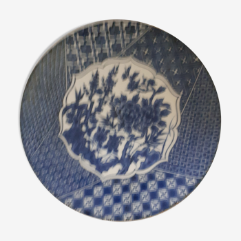 Plat ancien Imari blanc bleu