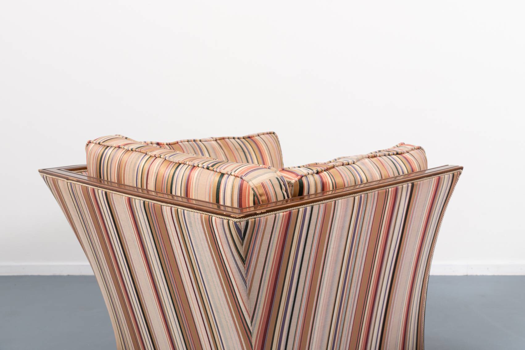 Paire de fauteuils lounge design italien des années 1980