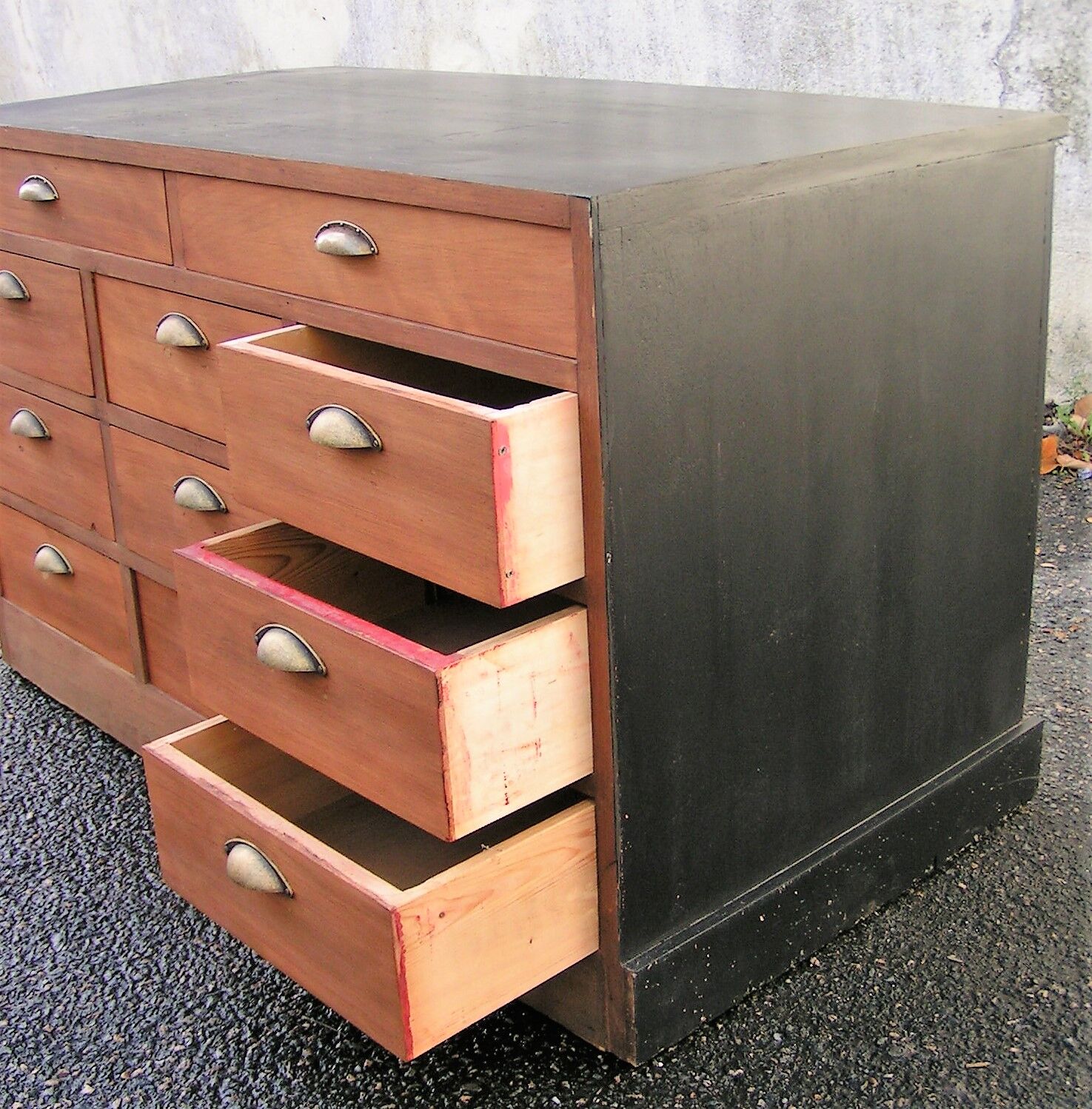 Furniture craft 11 drawers