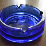 Cendrier en verre bleu