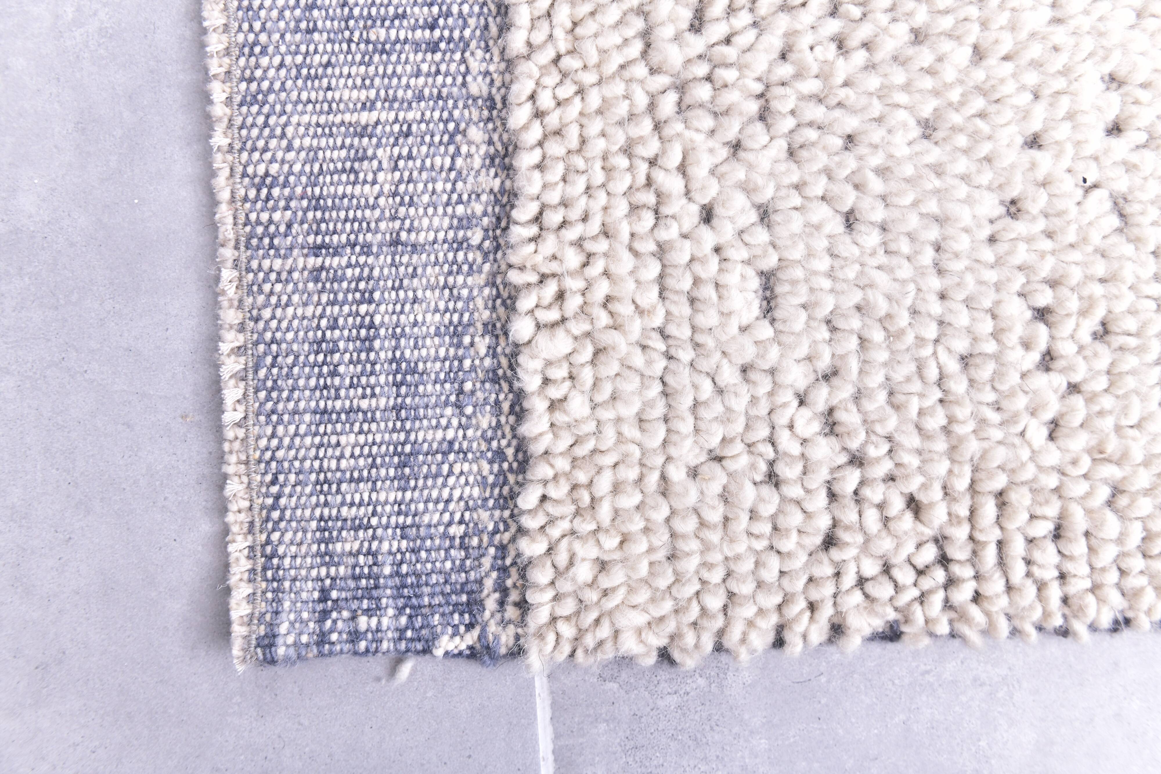 9x12 Soft Pastel White & Blue Vintage Rug, 273x357Cm