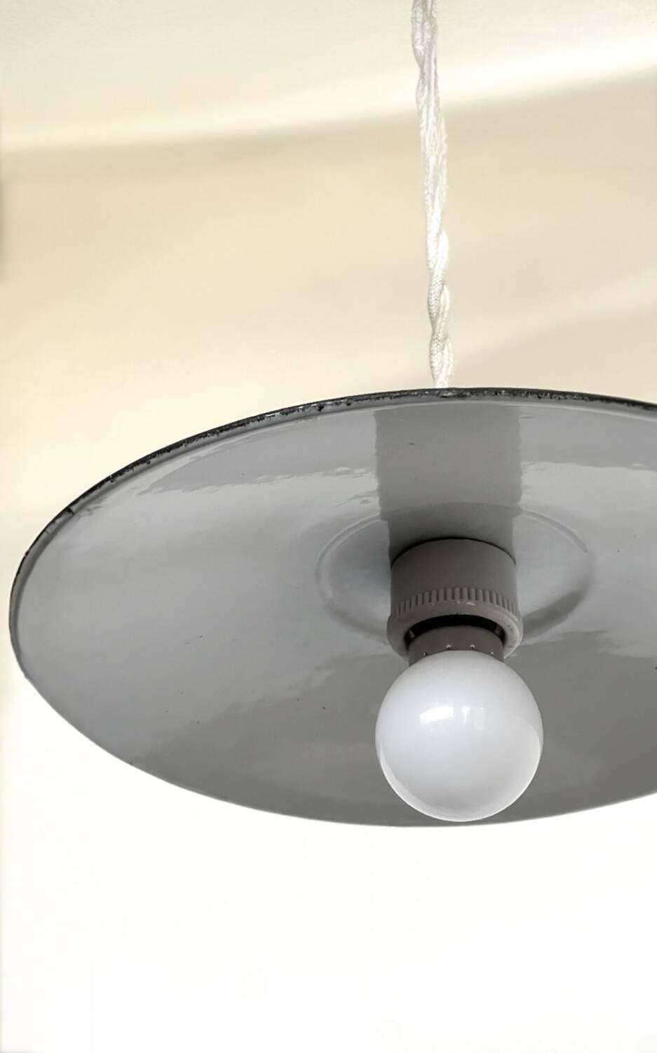 Triple industrial style pendant light with enamelled sheet metal and porcelain sockets