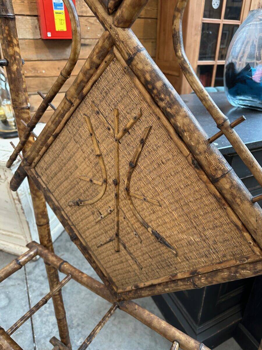 Entrance hall wardrobe in bamboo and rattan from the early 20th century.