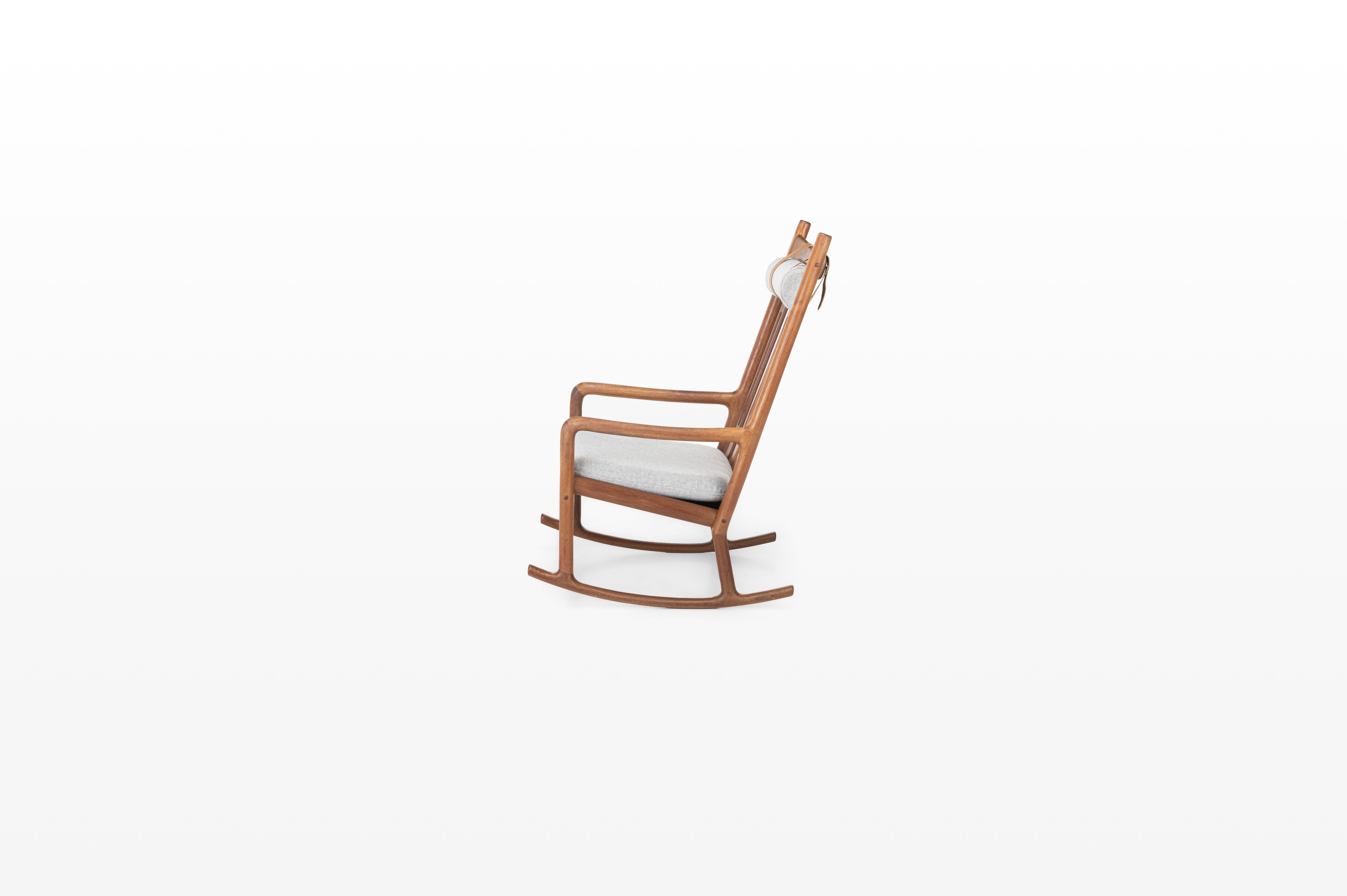 Rocking chair by Hans Olsen for Juul Kristensen in grey felt