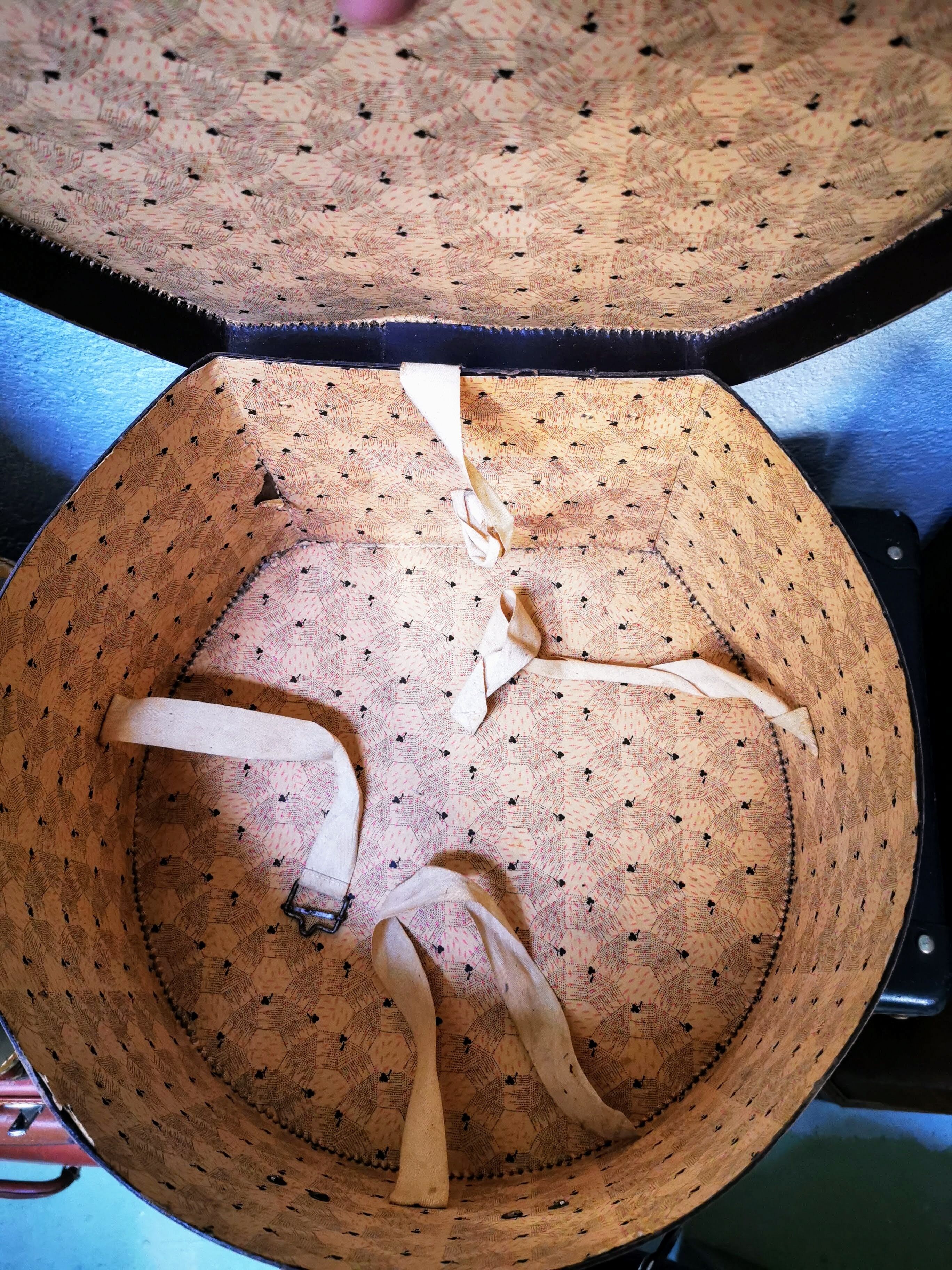 Old hat box