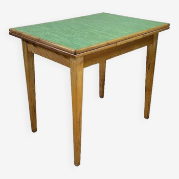 Mado small table