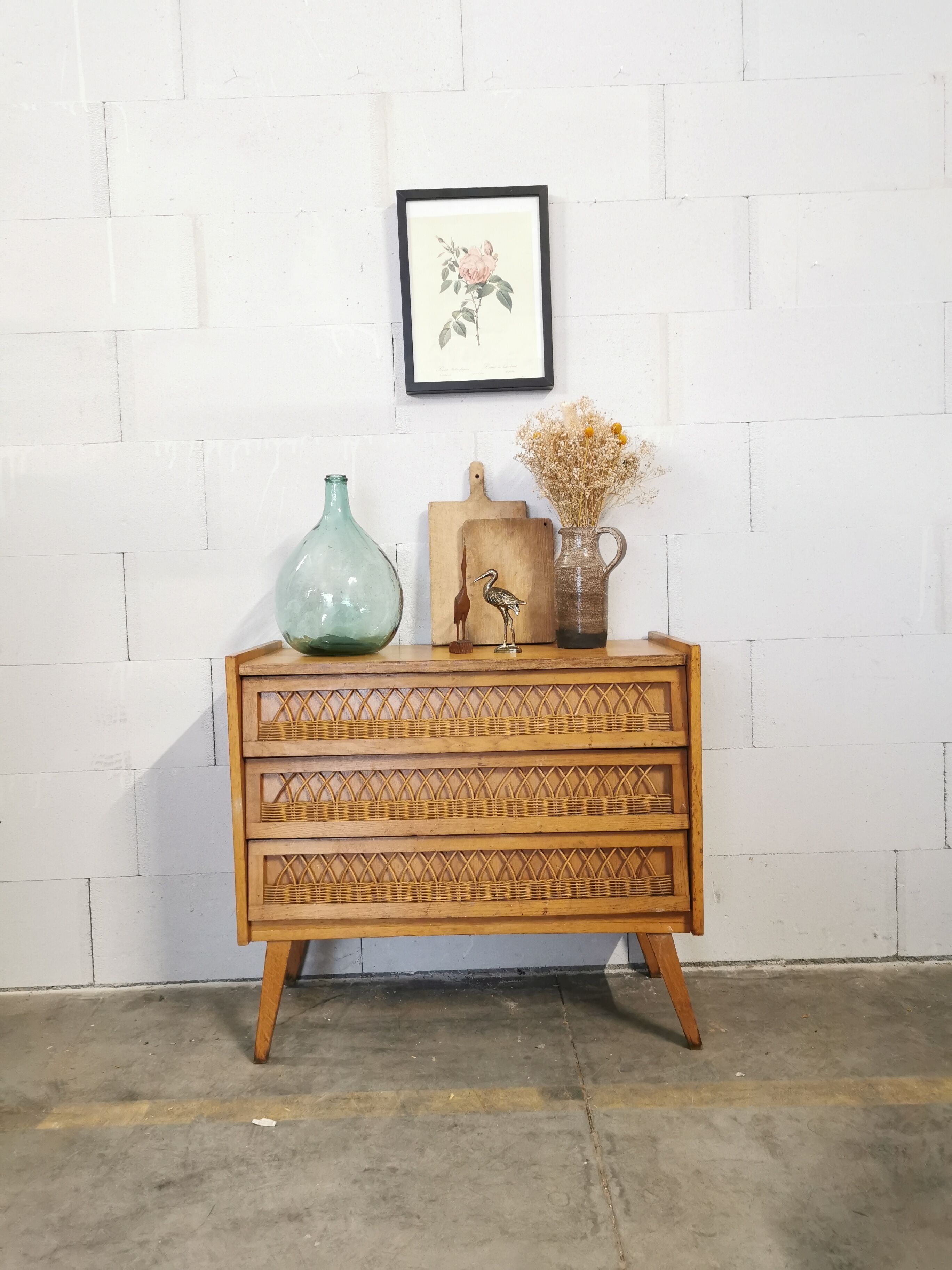 Commode vintage en bois et rotin