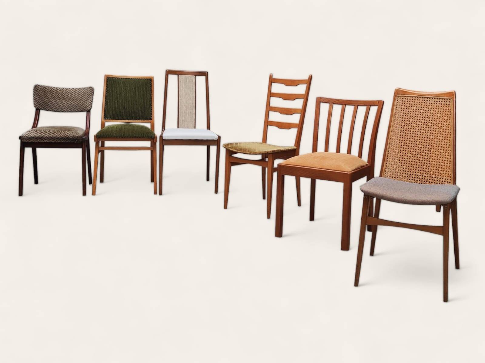 Zes Mid Century stoelen